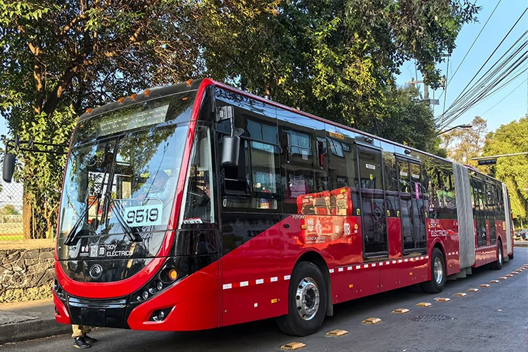 El autobús eléctrico articulado de 26 metros de Yutong completa con éxito su prueba piloto en la Línea 1 de Metrobús Ciudad de México