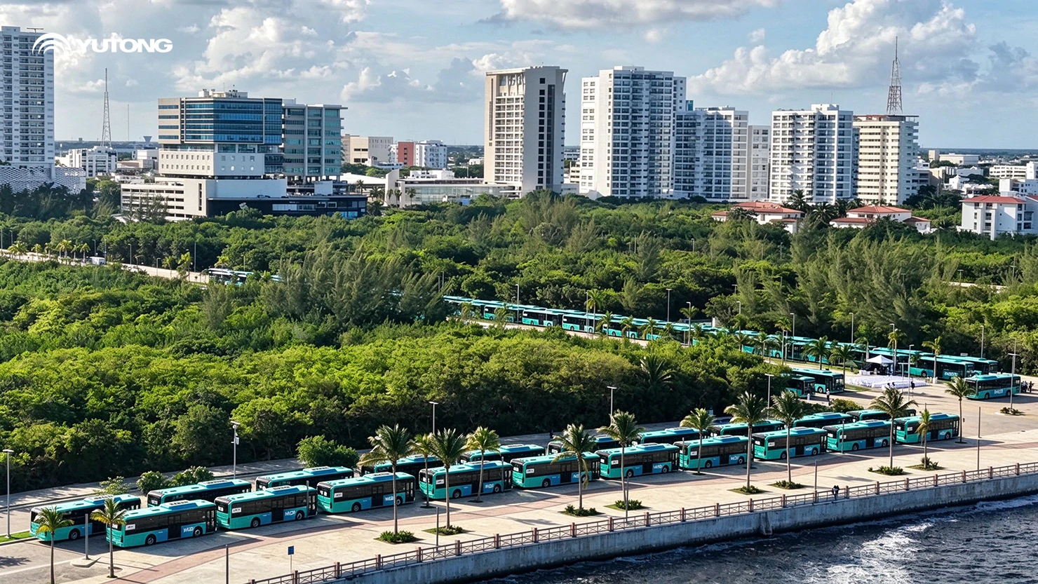 Yutong de México entrega autobuses híbridos para modernizar el transporte público en Cancún Yutong de México entrega autobuses híbridos para modernizar el transporte público en Cancún