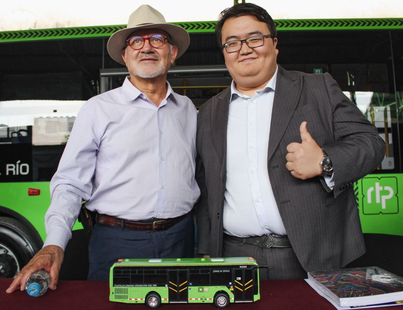 Yutong de México y RTP inauguran la campaña “Cine a bordo”